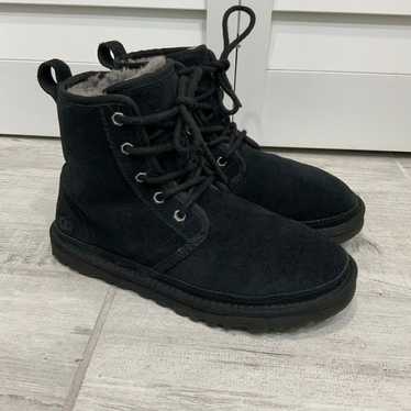 UGG Men’s 6 Women’s 7 Black Neumel Chukka Suede A… - image 1