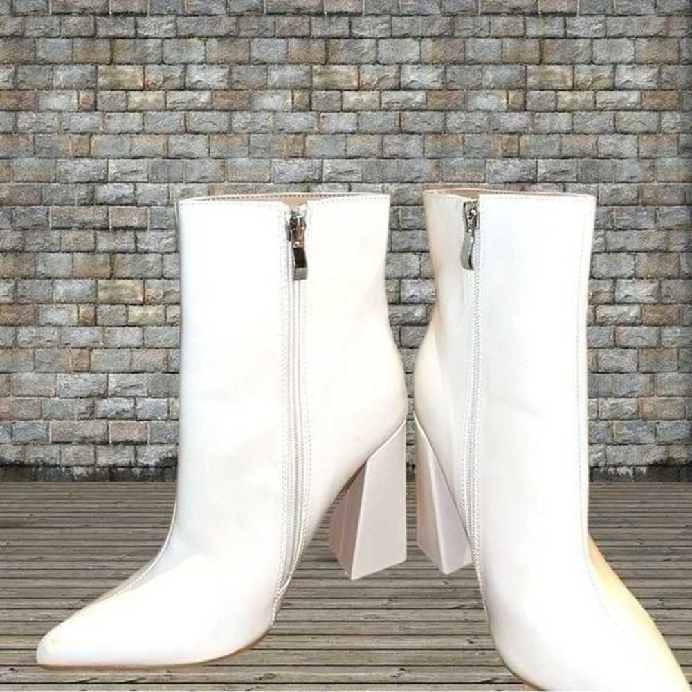 Boohoo new white pointy toe flared heel ankle boo… - image 4