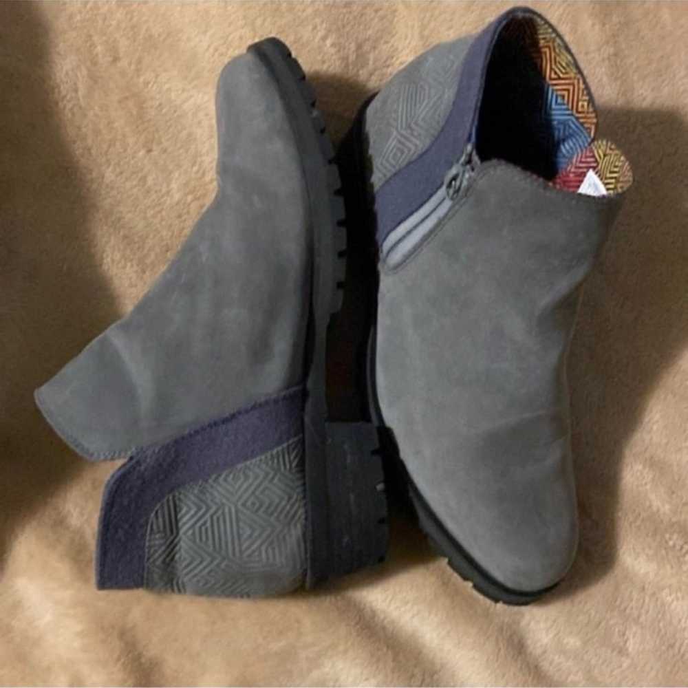 North Face Ankle Boots - image 1