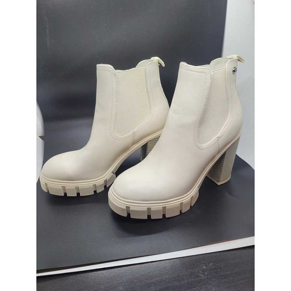 GBG women's ankle boot white keyona Chunky Heel Y… - image 7