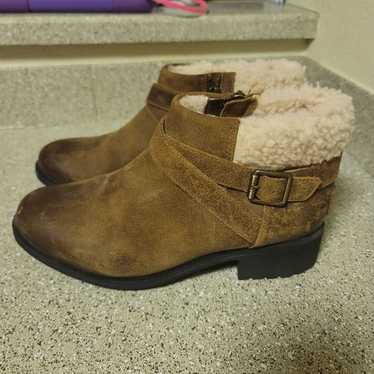 UGG Benson 1095151 Brown Shearling Leather Ankle … - image 1