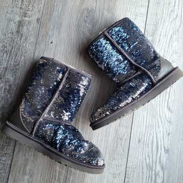 (7) Ugg Australia flip sequin boots!