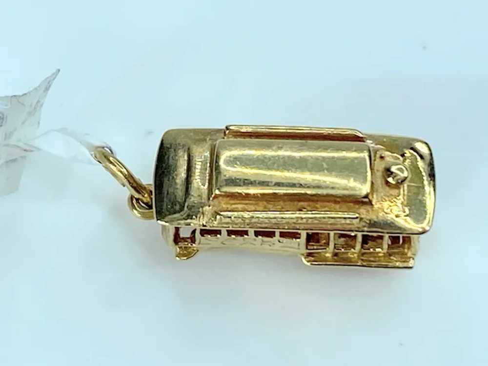 14K Gold mechanical San Francisco Cable Car Penda… - image 5