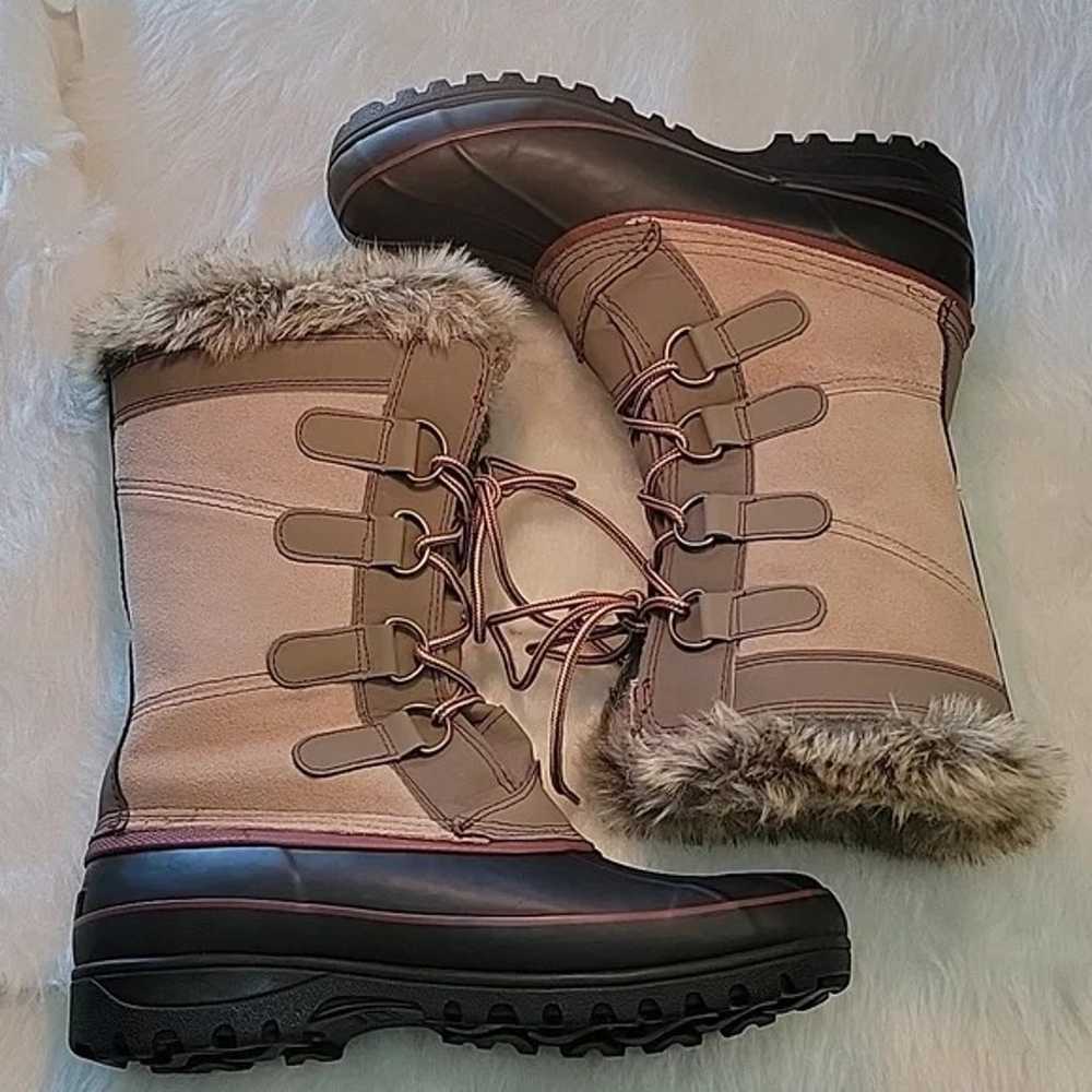 NWOT Women's KHOMBU Faux Fur Lined Rain Snow Boot… - image 2