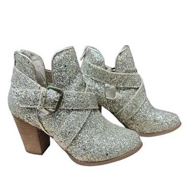 Very G champagne glitz 2” booties