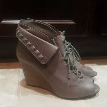 GIANNI BINI Leather Open Toe Booties - 8