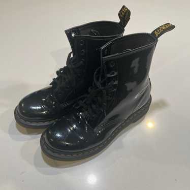 Dr Martens 11821 Black Leather 8 Eyelet Combat Boo