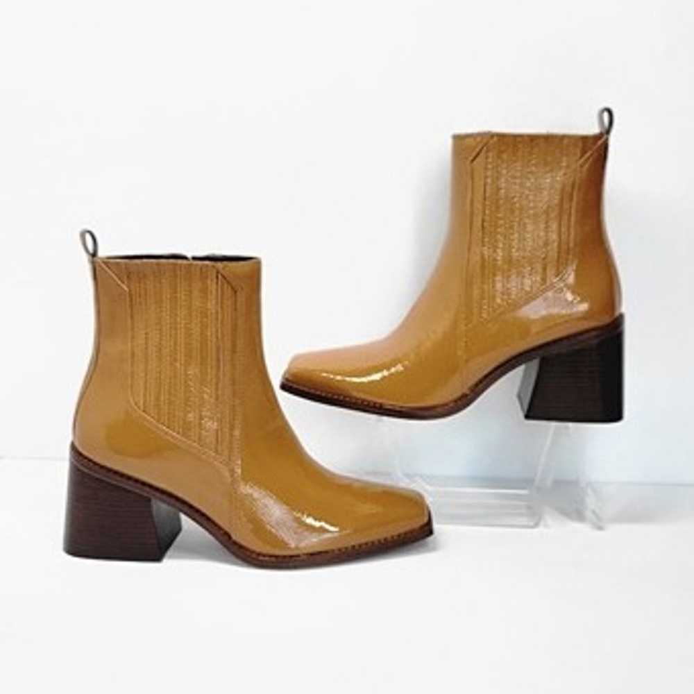 VINCE CAMUTO Sojetta Booties Sz 8 NEW - image 3