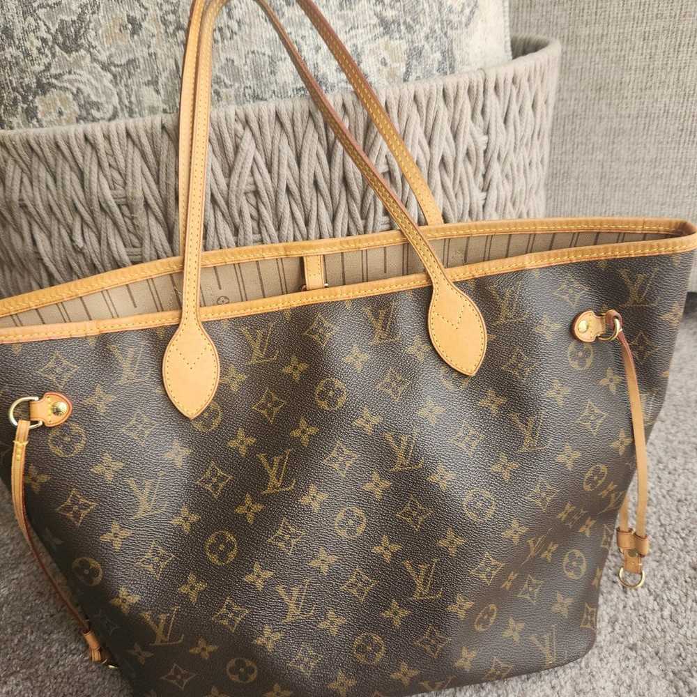 Lv Louis Vuitton Neverfull tote - image 2