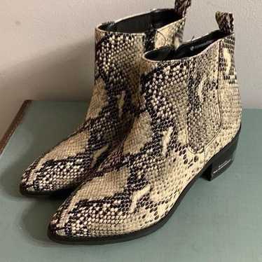 Blondo snake print boots Women's Elvina Waterproof