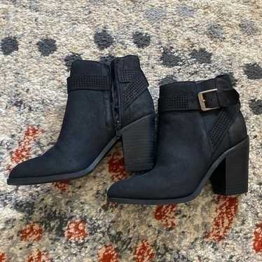 Crown Vintage Heeled Bootie Short Boots Black siz… - image 1