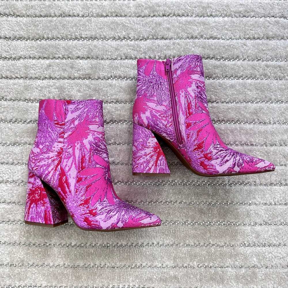 NEW Gianni Bini Callen Floral Brocade Block Heel … - image 1