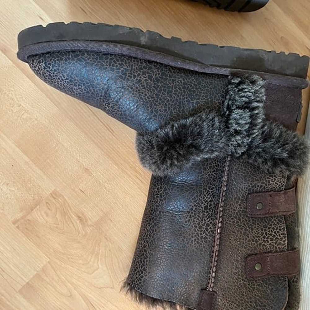 Ugg size 7 faux fur lined brown boots women - image 5