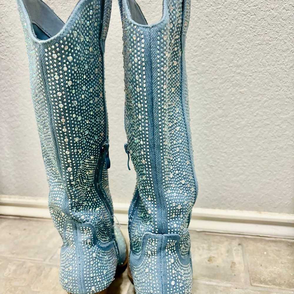 Stunning Bedazzle cowgirl boots - image 4