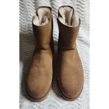 New UGG Cory Il Chestnut Brown Genuine SUEDE Shear