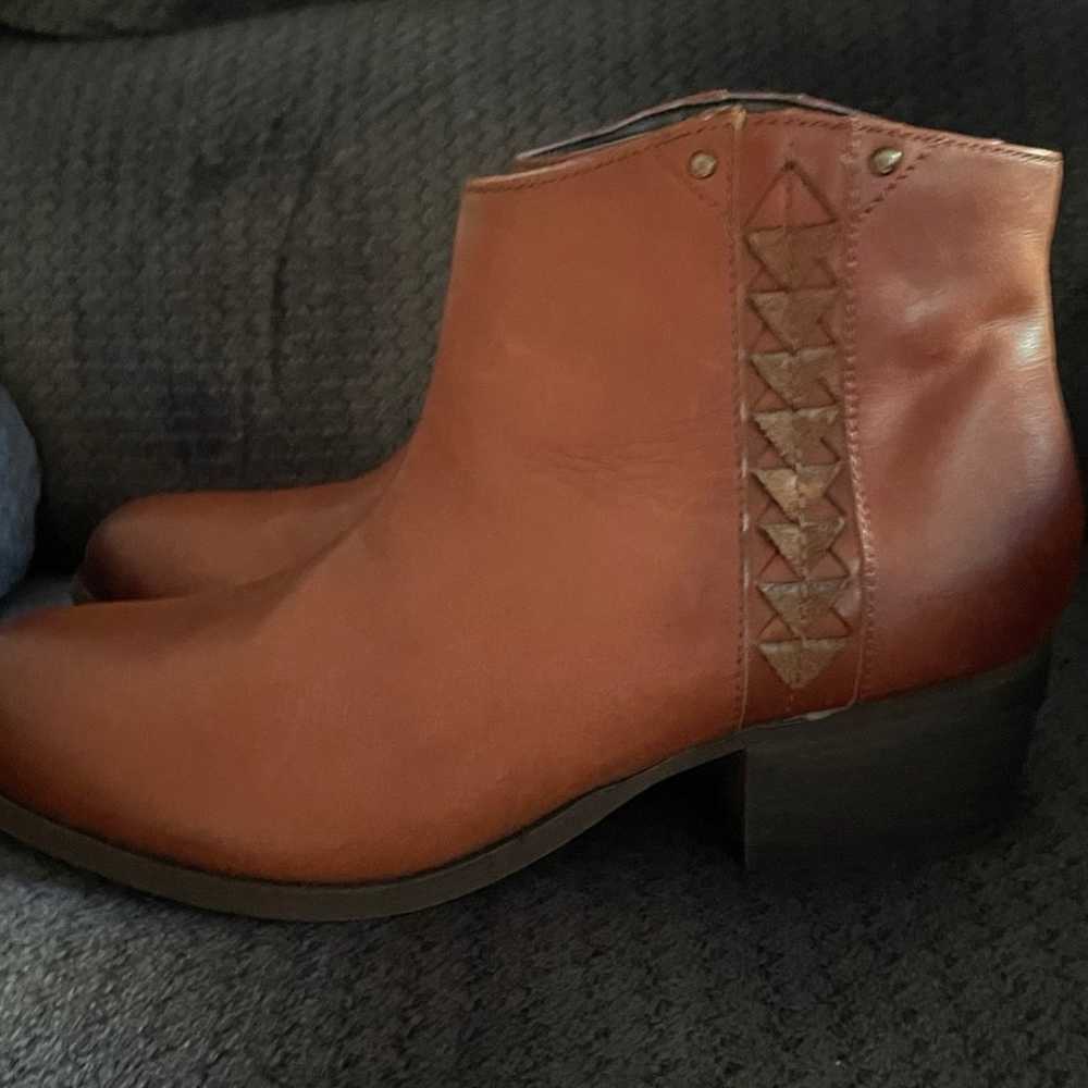 Women’s Clarks Leather Boots Size 8 - image 1