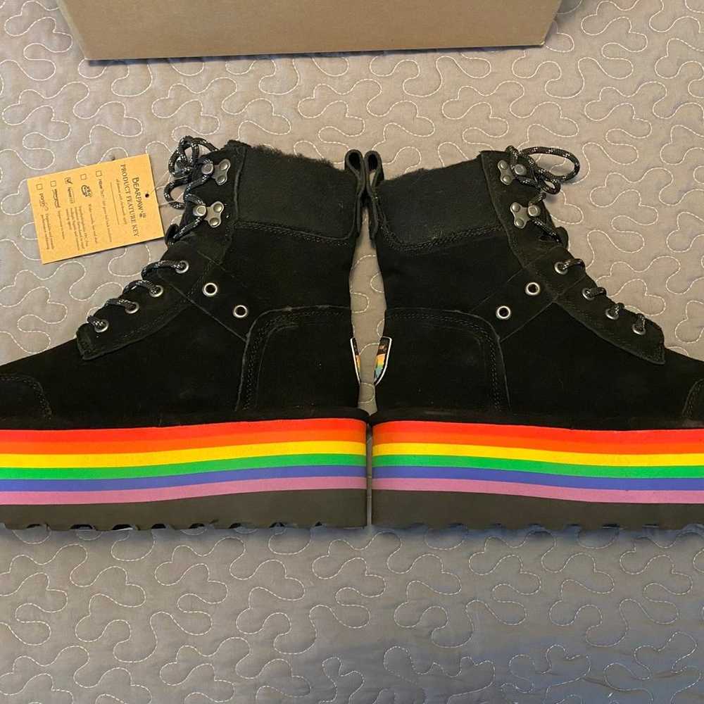 Bearpaw Women’s Size 8 Black and Rainbow Suede Wi… - image 3