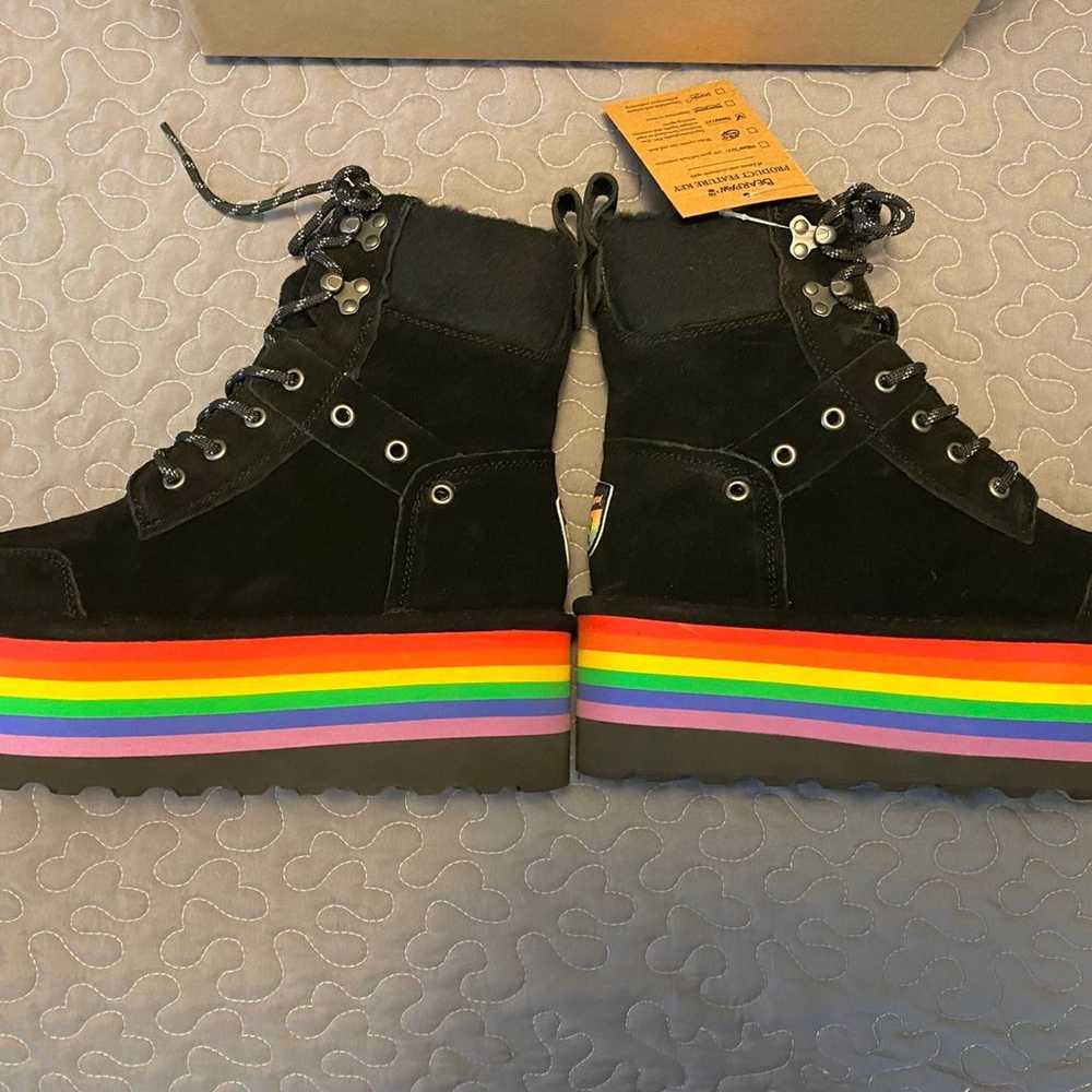 Bearpaw Women’s Size 8 Black and Rainbow Suede Wi… - image 4