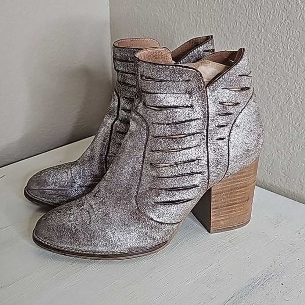 Ariat Unbridled 8 Silver Adriana Stacked heel Sil… - image 1