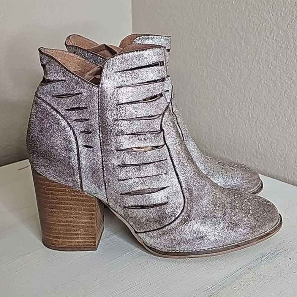 Ariat Unbridled 8 Silver Adriana Stacked heel Sil… - image 4