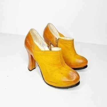 Prophecy Our Secret ankle bootie orange leather h… - image 1