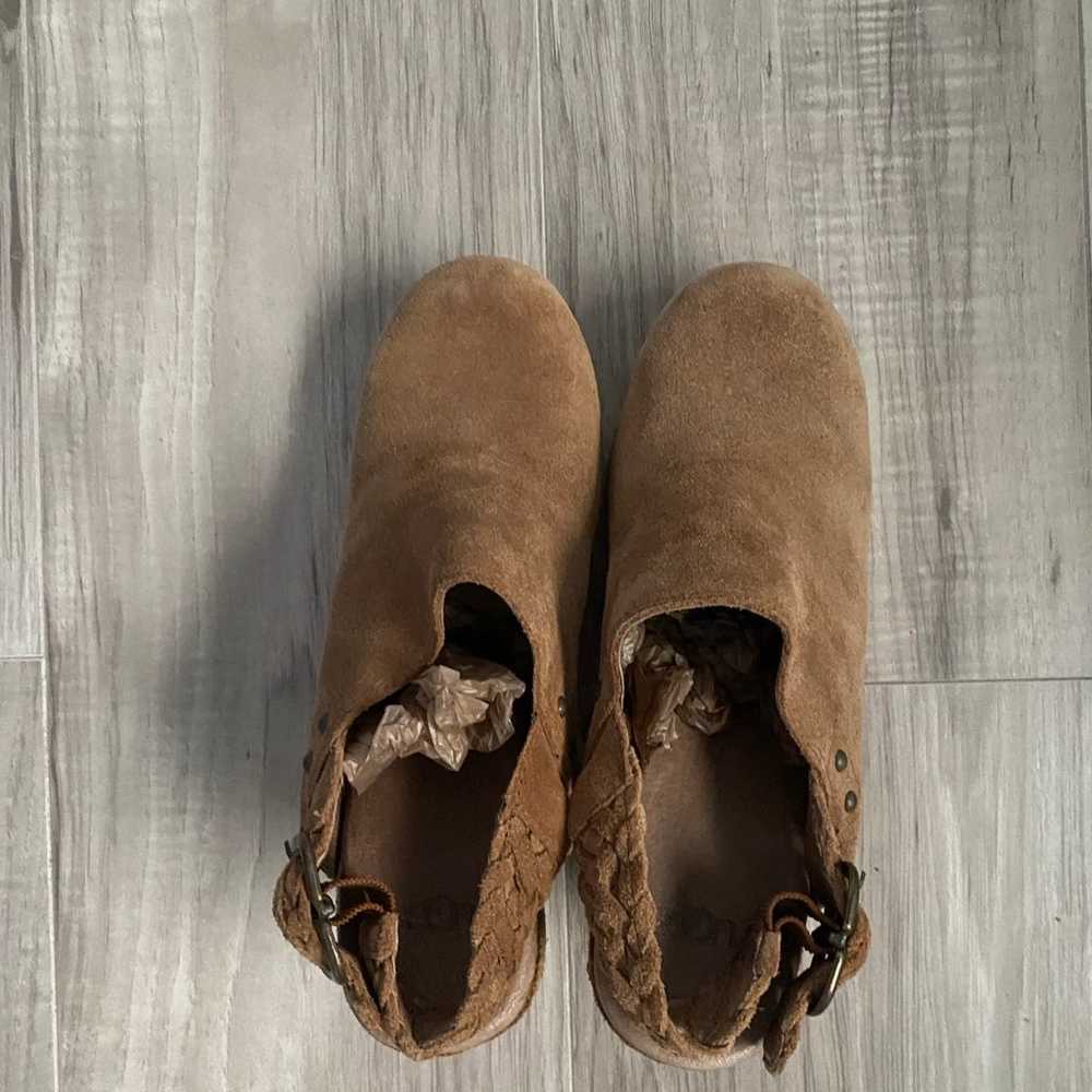 UGG Suade Dafni Clogs - image 3