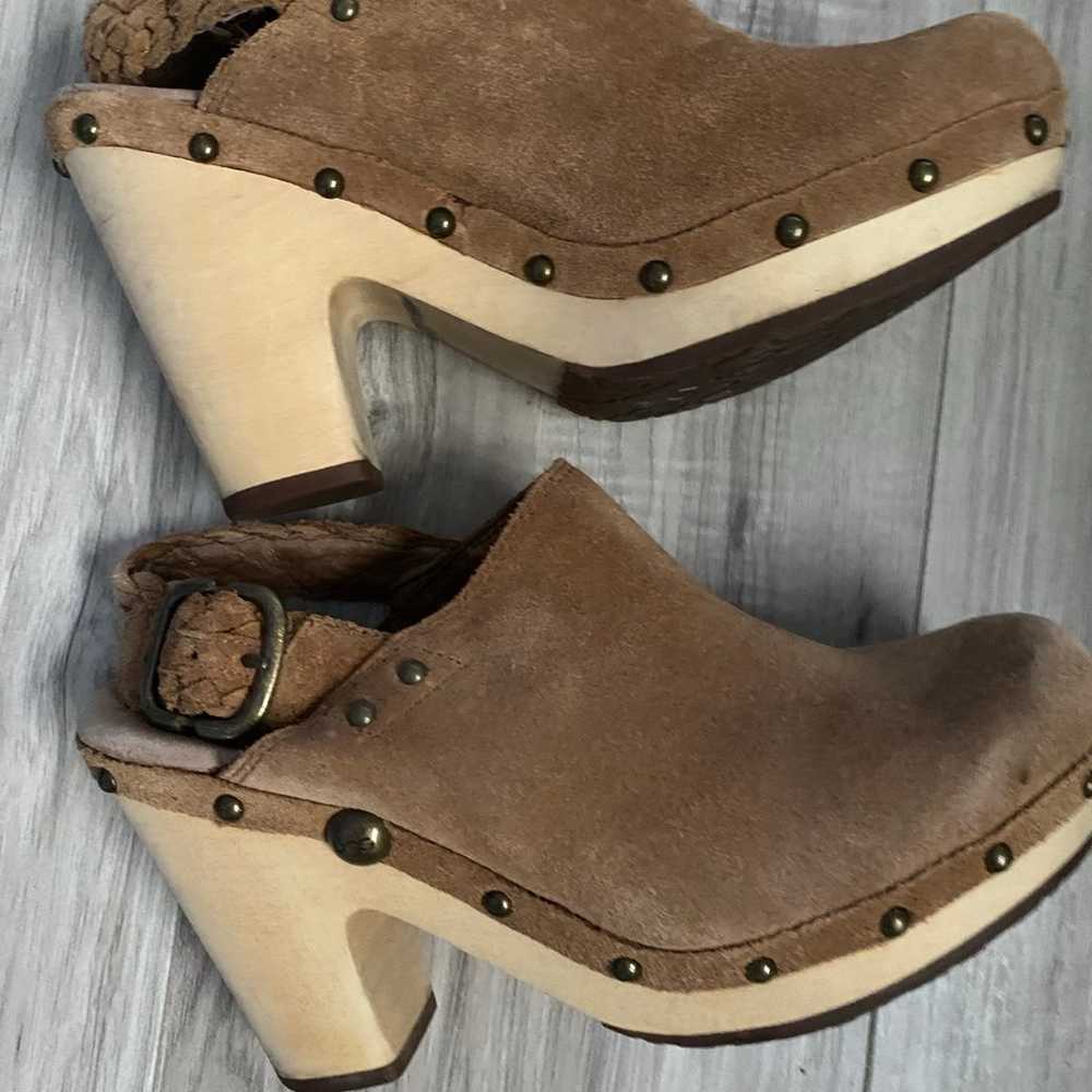 UGG Suade Dafni Clogs - image 5