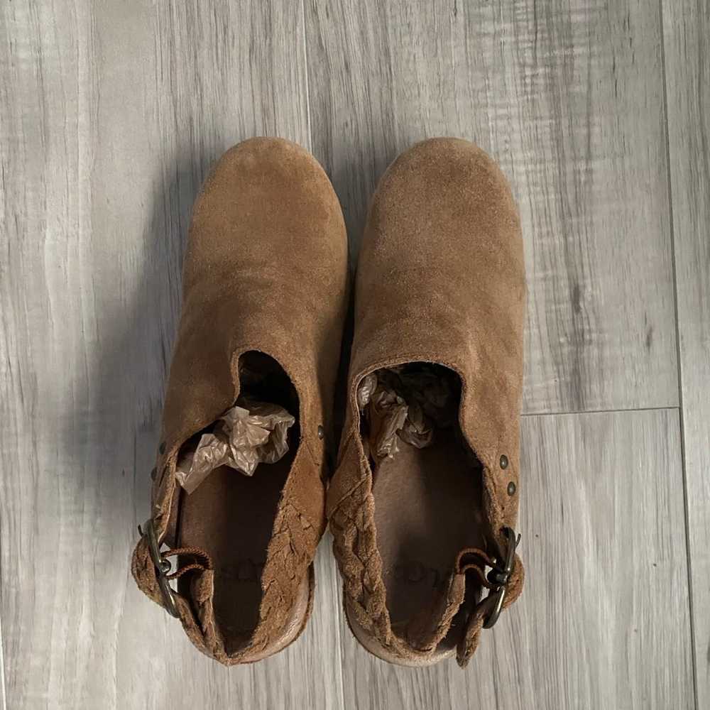 UGG Suade Dafni Clogs - image 6