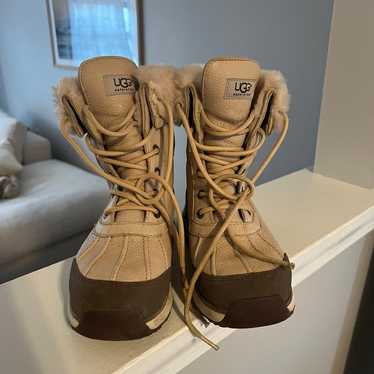 Gently worn Ugg Adirondack boots size 8