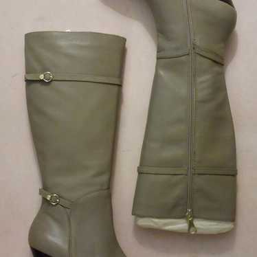 BCBGMAXAZARIA Khaki Beige Leather Boots Size 8 $4… - image 1