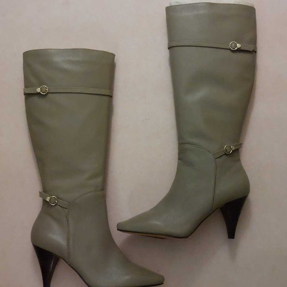 BCBGMAXAZARIA Khaki Beige Leather Boots Size 8 $4… - image 4