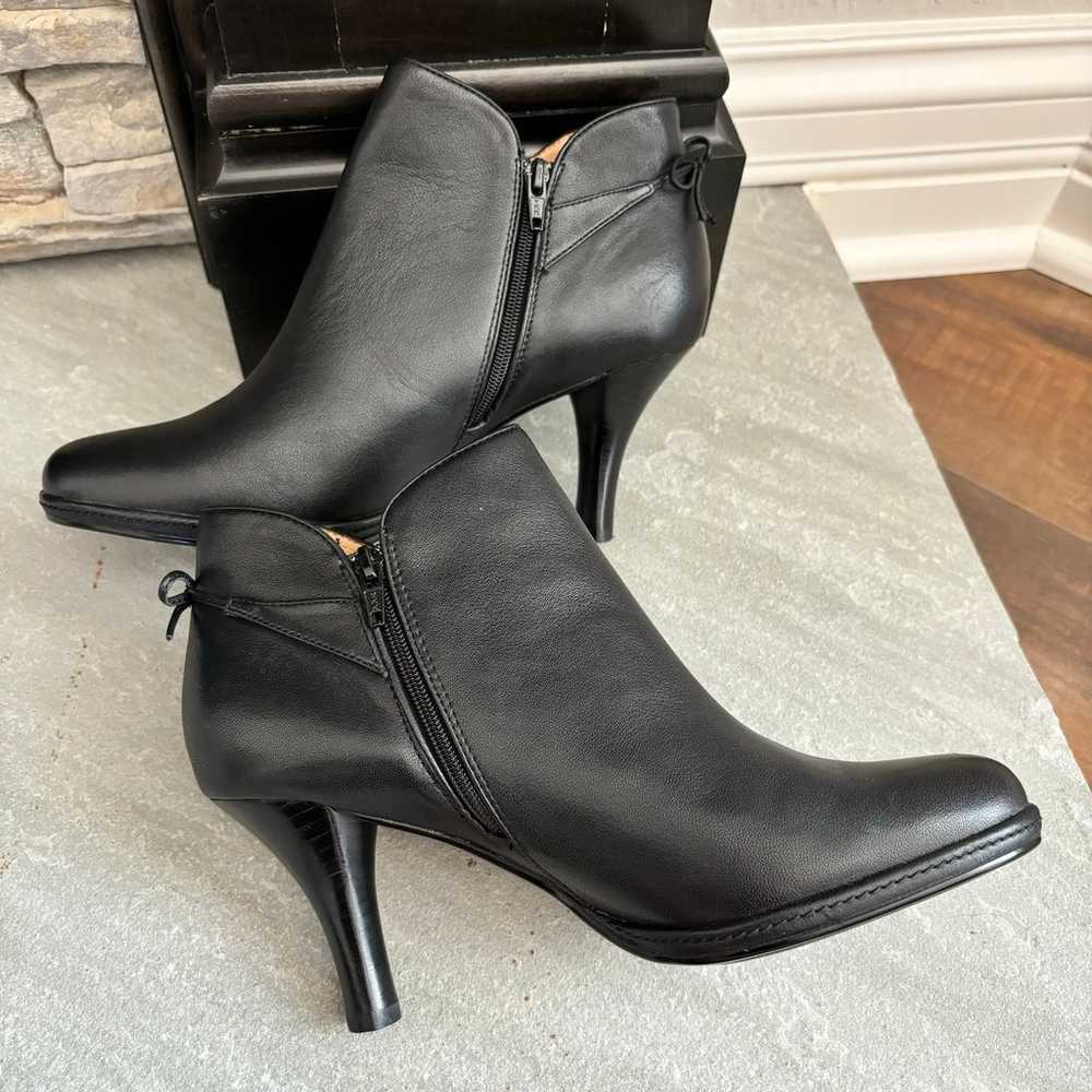 Sofft Ankle Boots Women Size 6.5 Black Leather 3”… - image 6