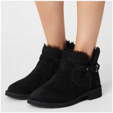 UGG Elisa Genuine Shearling Bootie Black Suede Siz