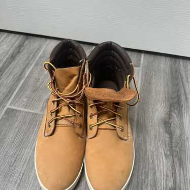 Womens size 10 timberland