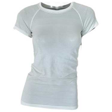 Lululemon T-shirt