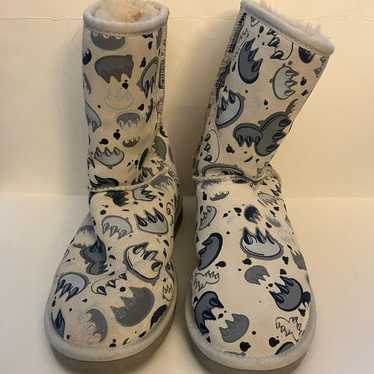 UGG Graffitti Claw boot NWOT size7 - image 1