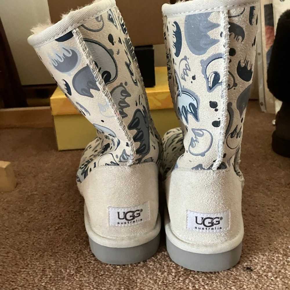 UGG Graffitti Claw boot NWOT size7 - image 2