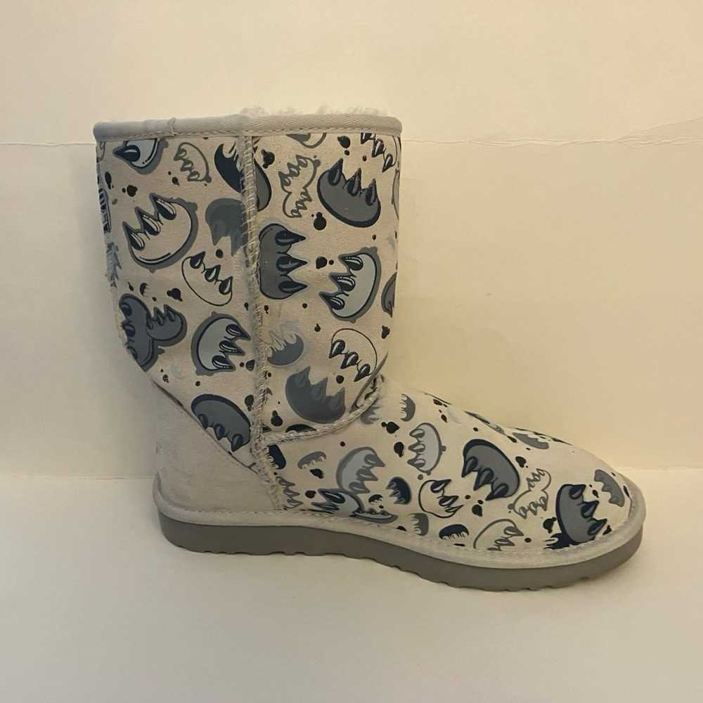 UGG Graffitti Claw boot NWOT size7 - image 5