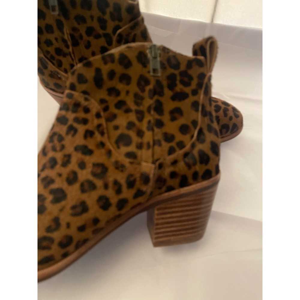 UGG Kingsburg Leopard Bootie - image 5