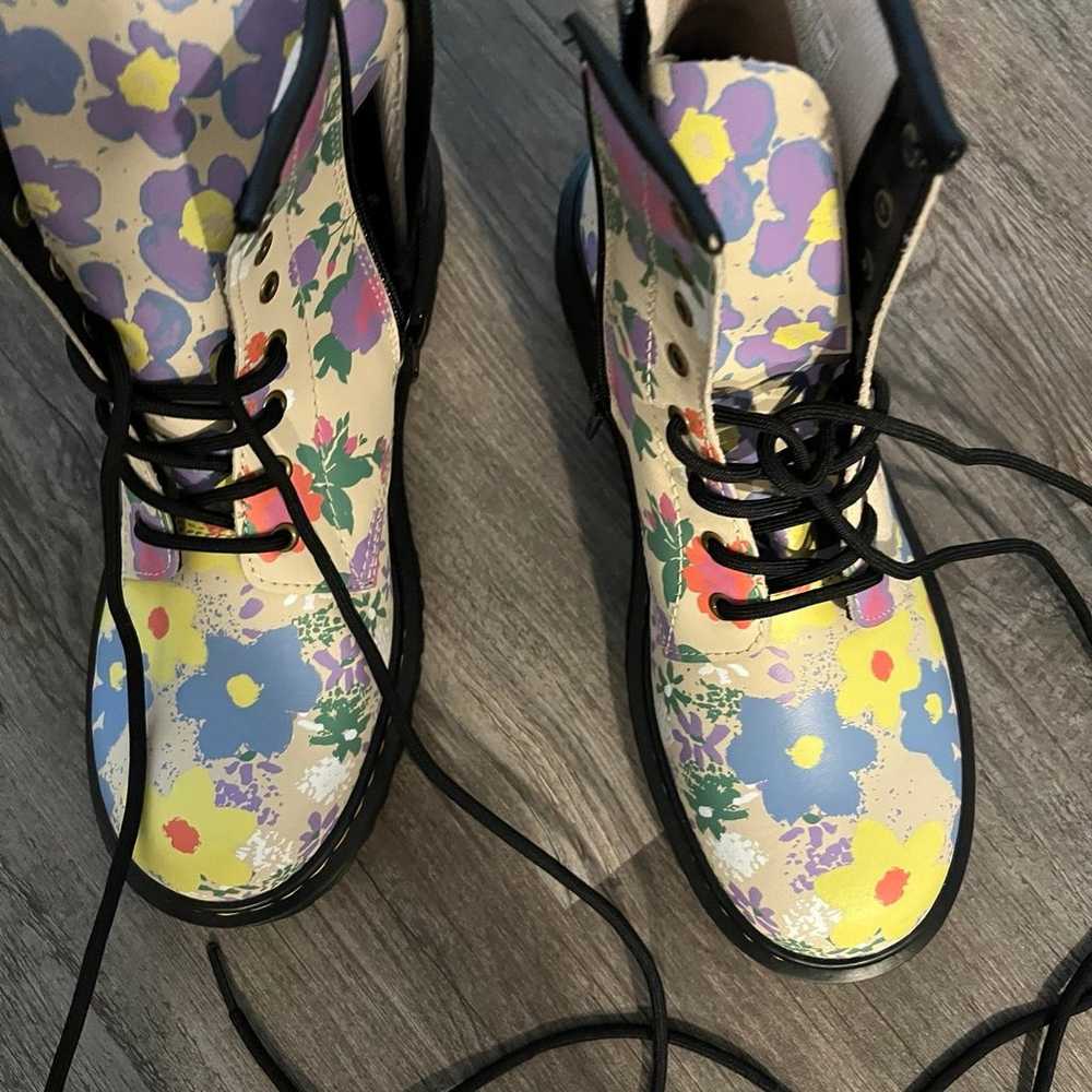 Dr. Martens floral boots sz7 - image 2