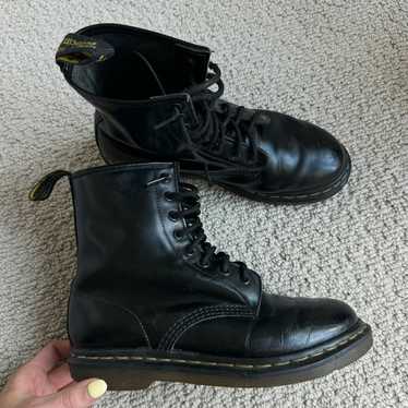 Dr. Martens Black 1460 Patent Leather boots