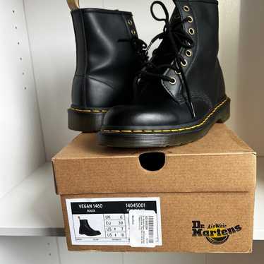 * Dr. Martens Unisex-Adult Vegan 1460