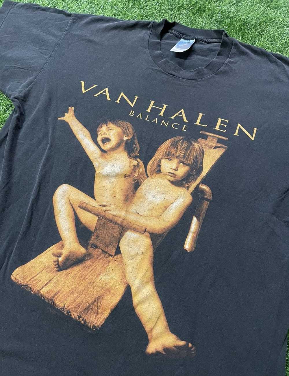 Vintage Vintage Van Halen Balance 1995 Tour Tee S… - image 3