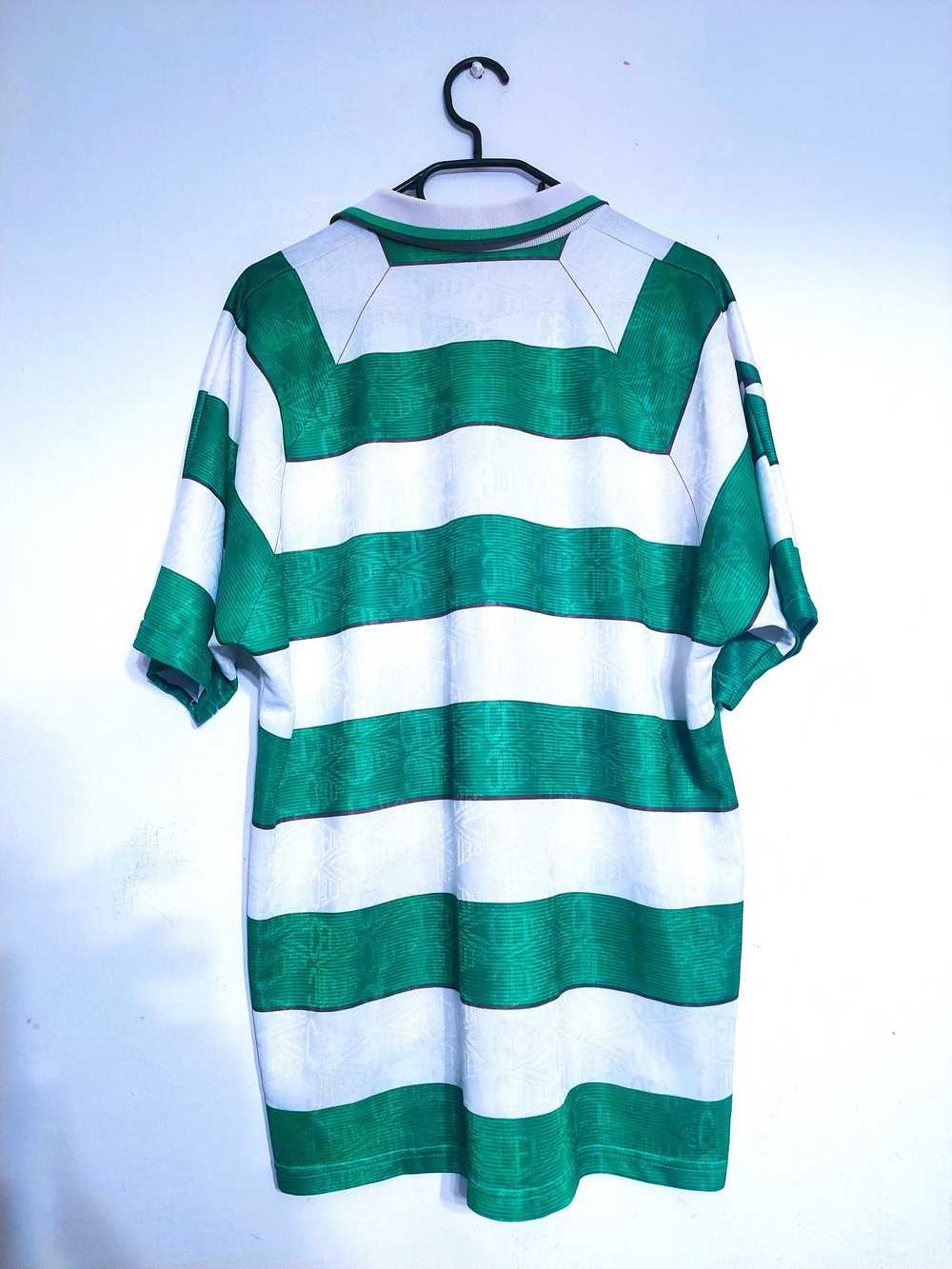 Soccer Jersey × Umbro × Vintage Jersey Celtic Gla… - image 3