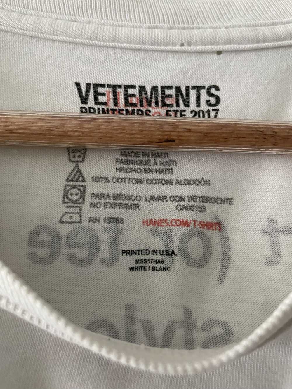 Hanes × Vetements VETEMENTS x Hanes "T-Shirt" '17… - image 7