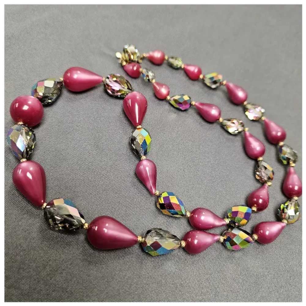 Vintage Raspberry Lucite & Aurora Borealis Facete… - image 9