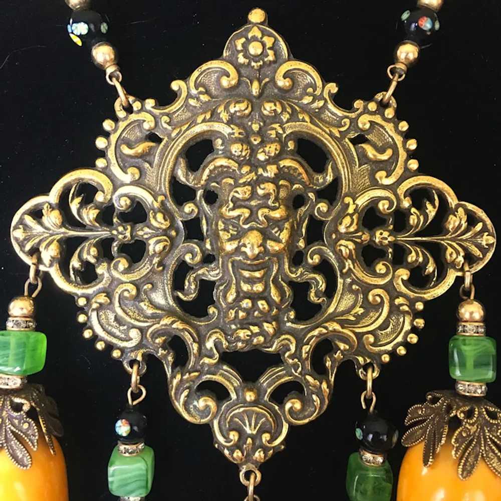 Vintage Revival Necklace Bakelite & Art Glass Bea… - image 6