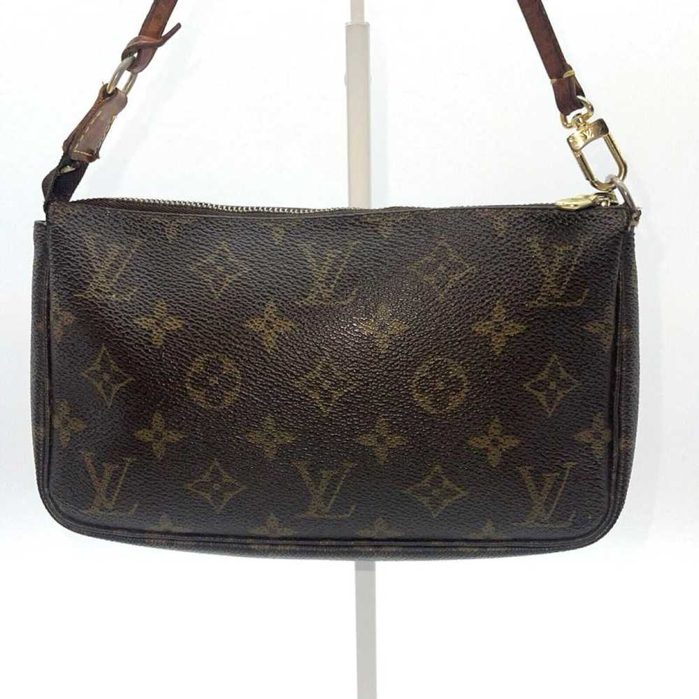 Louis Vuitton Pochette Accessoire leather handbag - image 6