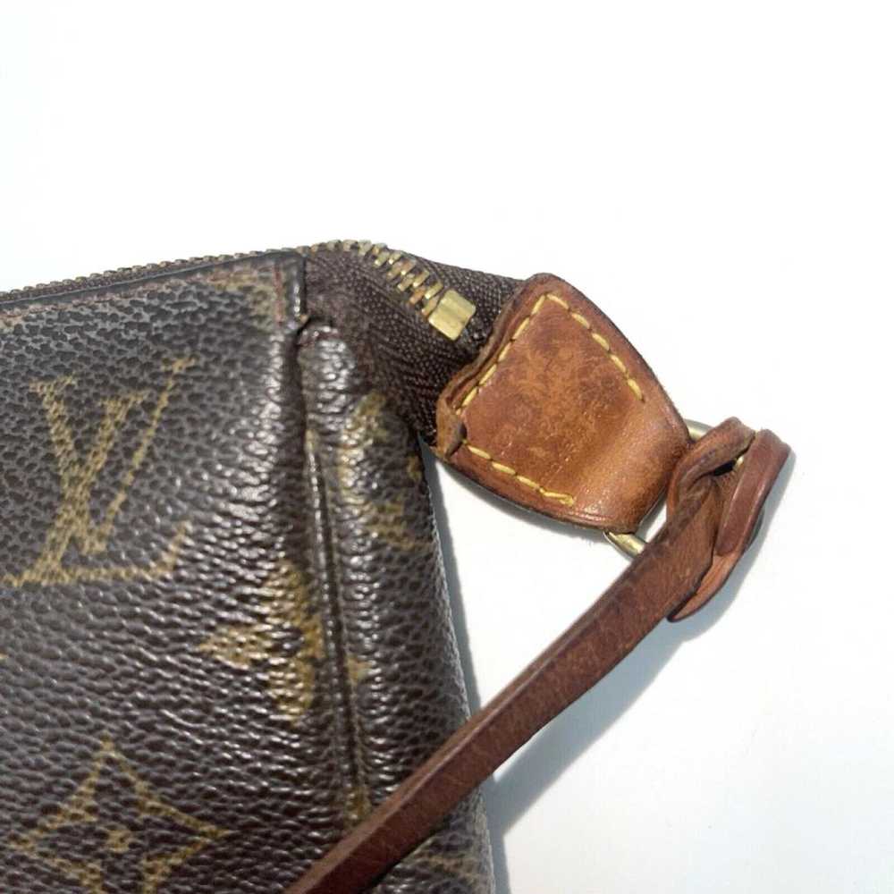 Louis Vuitton Pochette Accessoire leather handbag - image 8