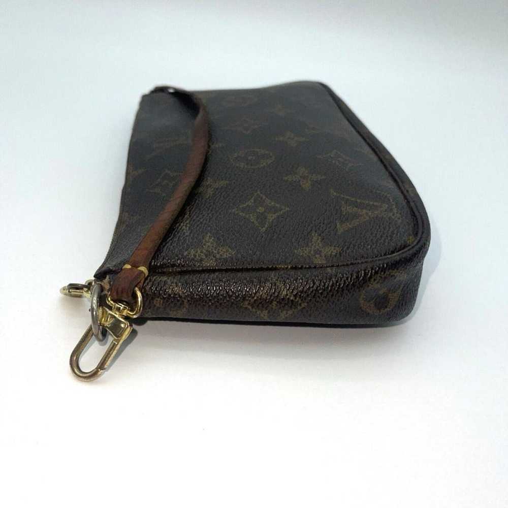 Louis Vuitton Pochette Accessoire leather handbag - image 9